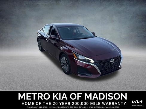 Used 2023 Nissan Altima 2.5 SV FWD image 8