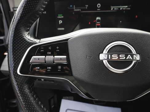 Used 2023 Nissan Ariya AWD image 20
