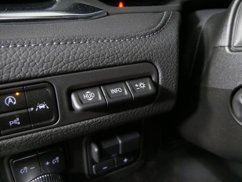 Used 2023 GMC Yukon Denali image 17