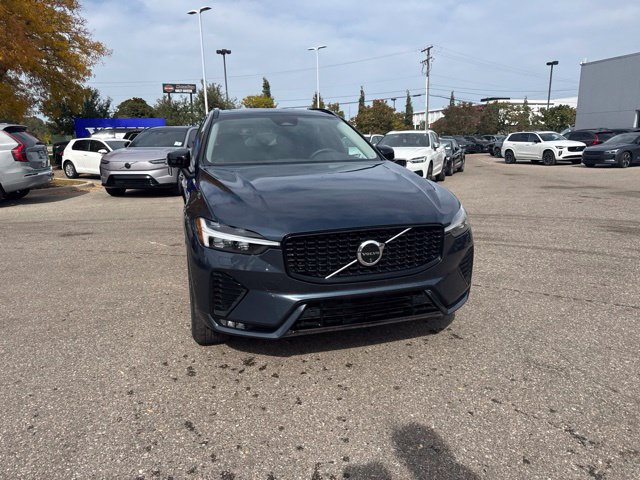 Used 2024 Volvo XC60 B5 Plus w/ Protection Package Premier AWD/4WD image 2