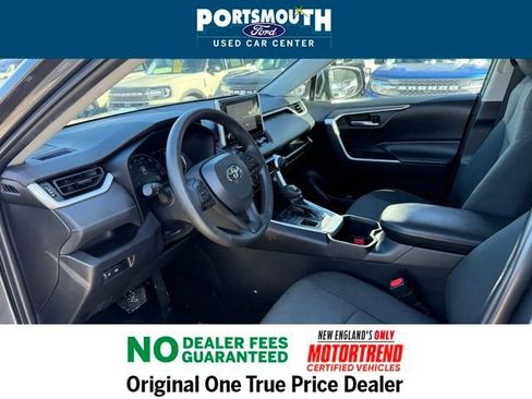 Used 2023 Toyota RAV4 XLE image 4