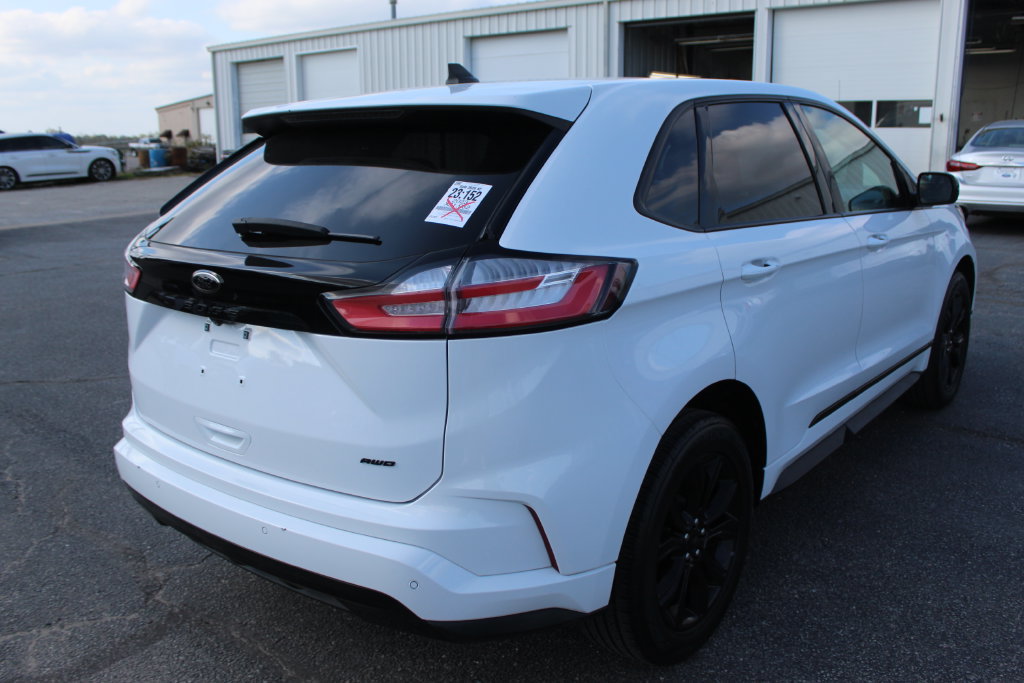 Used 2023 Ford Edge SE w/ Black Appearance Package AWD/4WD image 6
