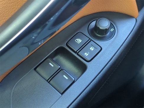 Used 2018 FIAT 124 Spider Lusso w/ Convenience Group image 25