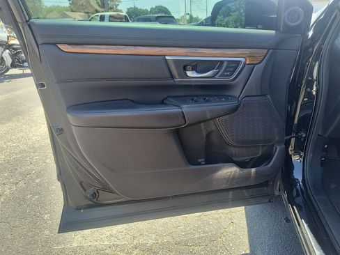 Used 2018 Honda CR-V Touring image 19