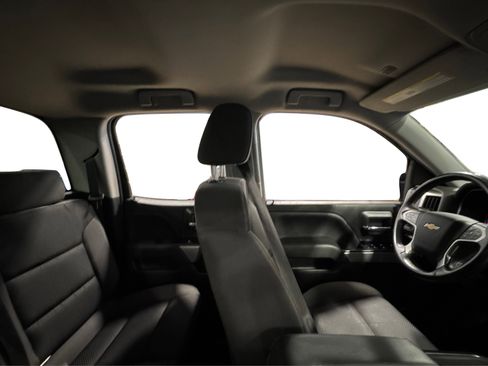 Used 2018 Chevrolet Silverado 1500 LT w/ Redline Edition image 39