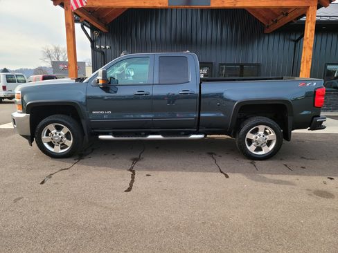 Used 2018 Chevrolet Silverado 2500 LT w/ All Star Edition image 26