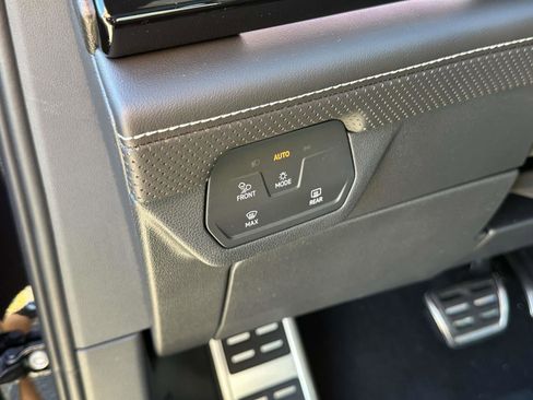 New 2026 Volkswagen Atlas Cross Sport SEL Premium R-Line image 20