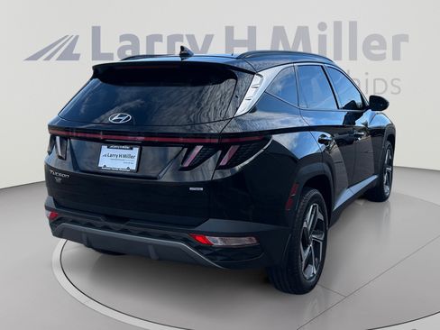 Certified 2023 Hyundai Tucson Limited AWD/4WD image 6