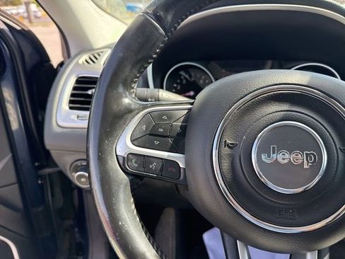 Used 2018 Jeep Compass Latitude AWD/4WD image 15