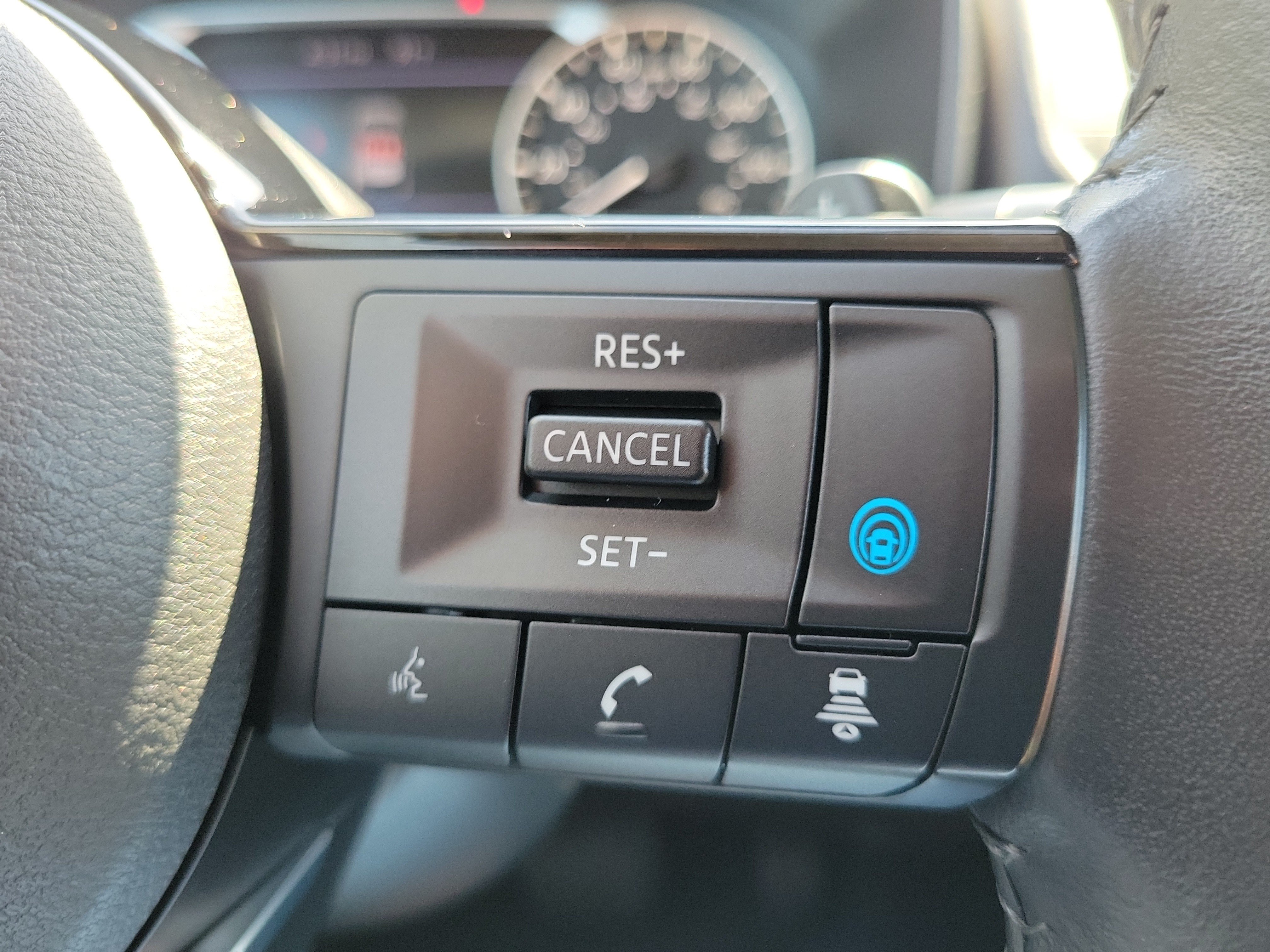 Used 2023 Nissan Rogue SL AWD/4WD image 20