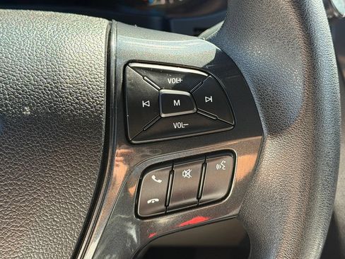 Used 2018 Ford Explorer 4WD w/ Class II Trailer Tow Package image 18