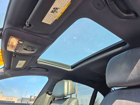 Used 2014 BMW 750Li xDrive image 24