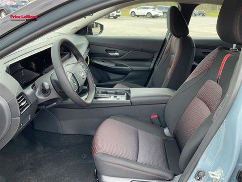 New 2026 Nissan Sentra SR w/ Floor Mat Package FWD image 18