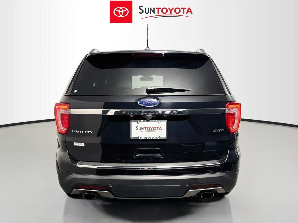Used 2018 Ford Explorer Limited w/ Equipment Group 301A AWD/4WD image 4