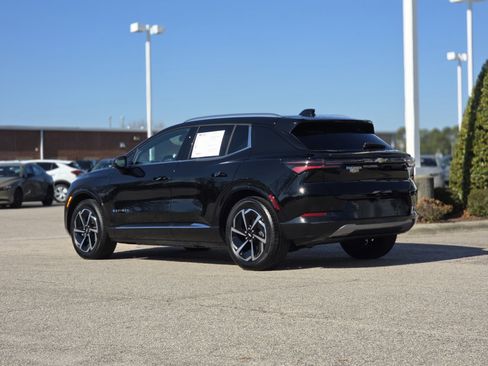 Used 2025 Chevrolet Equinox EV LT image 4