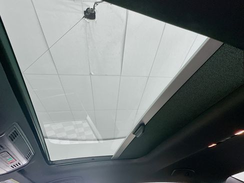 Used 2021 Volkswagen Jetta GLI Autobahn image 26