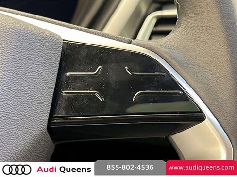 Used 2025 Audi Q4 e-tron Prestige image 23