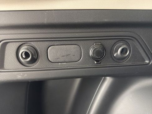 Used 2022 Subaru Forester Premium image 24