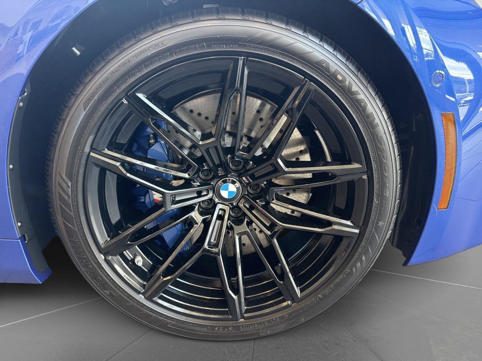 New 2026 BMW M2 w/ Lighting Package RWD image 9