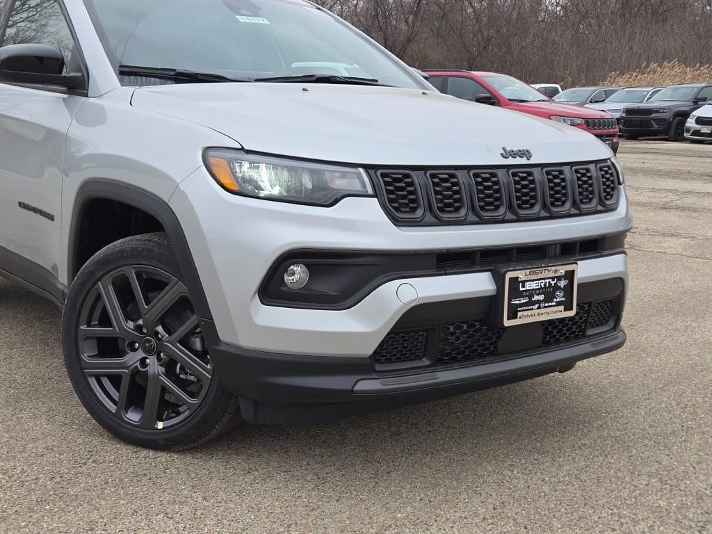 New 2026 Jeep Compass Latitude AWD/4WD image 3