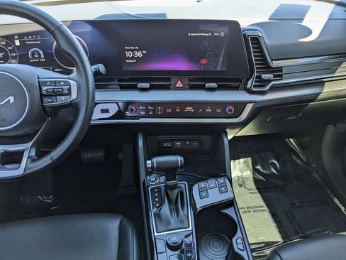 Certified 2025 Kia Sportage SX image 17