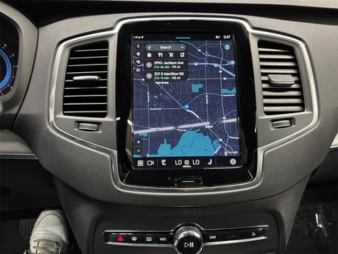 Certified 2023 Volvo XC90 B5 Core w/ Climate Package image 27