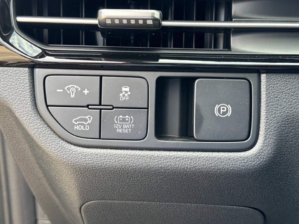 New 2026 Kia Sportage SX FWD image 21