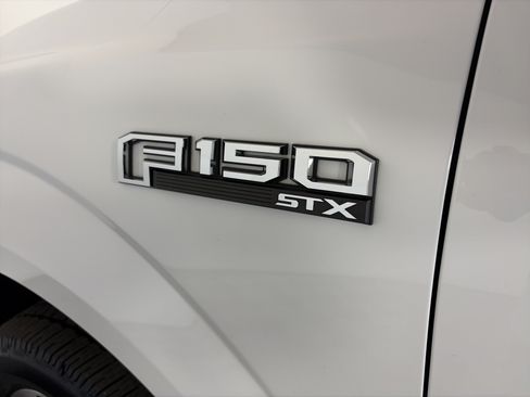 Used 2019 Ford F150 XL w/ Equipment Group 101A Mid AWD/4WD image 19