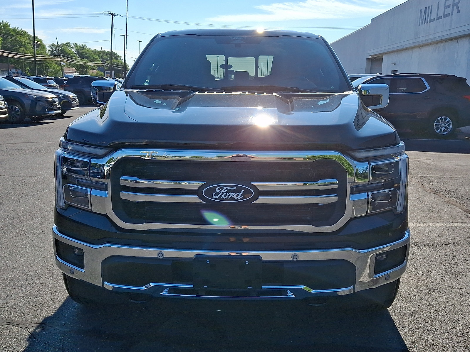 Used 2025 Ford F150 Lariat w/ Equipment Group 501A Mid AWD/4WD image 2