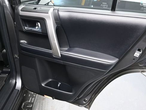Used 2019 Toyota 4Runner SR5 Premium image 25