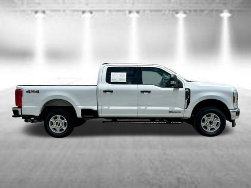 Used 2025 Ford F250 XLT AWD/4WD image 4