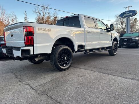 New 2026 Ford F250 Lariat w/ Black Appearance Package image 5