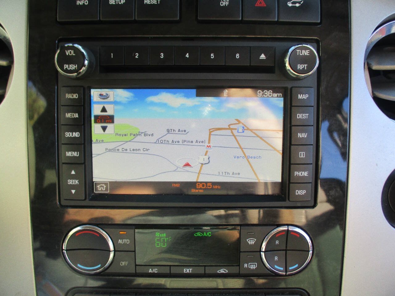 Used 2013 Ford Expedition EL Limited RWD image 19