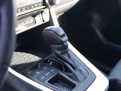 Used 2025 Toyota RAV4 XLE w/ Weather Package FWD image 7