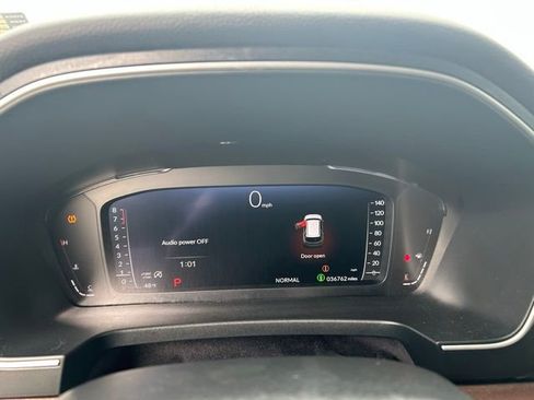 Used 2024 Honda Pilot Elite image 16