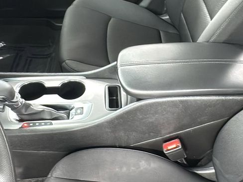 Used 2024 Chevrolet Malibu LT image 30