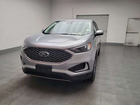 Used 2023 Ford Edge SEL image 15