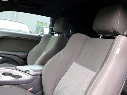 Used 2020 Dodge Challenger R/T image 28