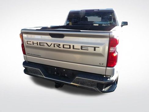Used 2021 Chevrolet Silverado 1500 LT image 12