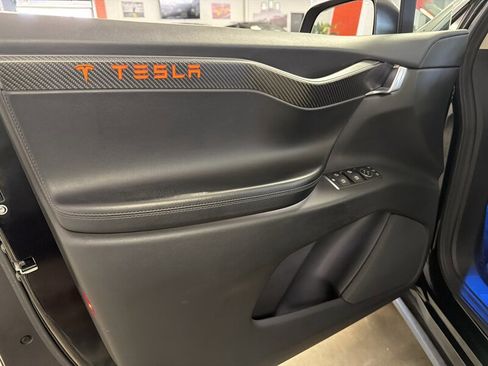 Used 2018 Tesla Model X 75D AWD/4WD image 20