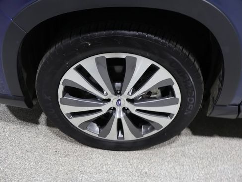 Used 2022 Subaru Ascent Limited w/ Technology Package AWD/4WD image 8