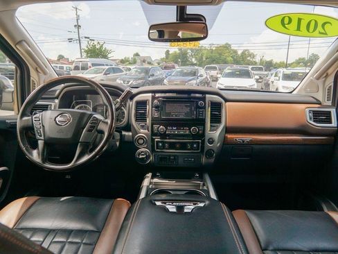 Used 2019 Nissan Titan Platinum Reserve w/ Platinum Utility Package AWD/4WD image 14