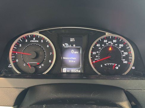 Used 2016 Toyota Camry SE w/ Protection Package (Q2) FWD image 13