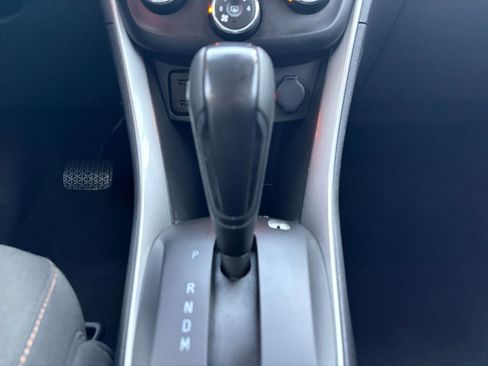 Used 2022 Chevrolet Trax LS w/ Tint and Cruise Package image 30