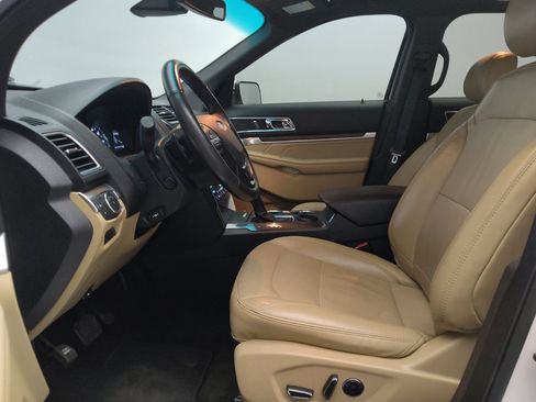 Used 2017 Ford Explorer Limited w/ Equipment Group 301A image 17