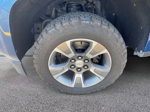Used 2019 Chevrolet Colorado Z71 AWD/4WD image 12