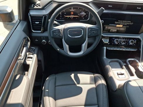 New 2026 GMC Sierra 2500 Denali w/ Denali Reserve Package AWD/4WD image 7