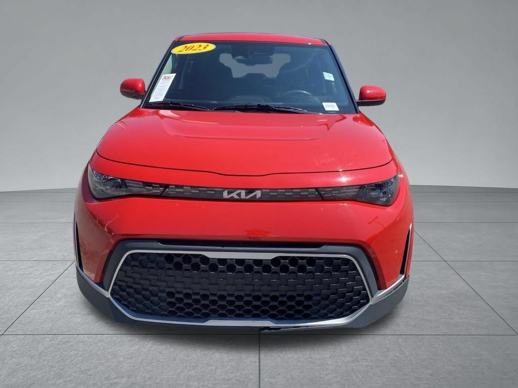Used 2023 Kia Soul LX w/ LX Technology Package FWD image 18