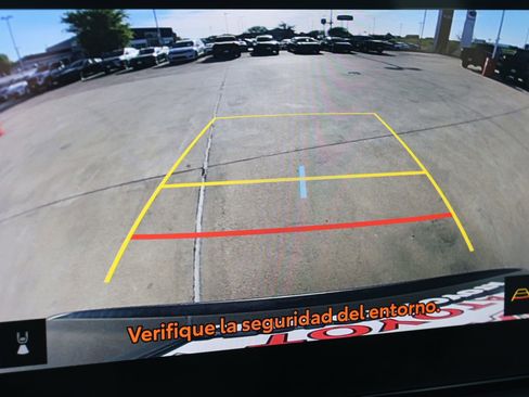 Used 2023 Toyota RAV4 XLE Premium image 4