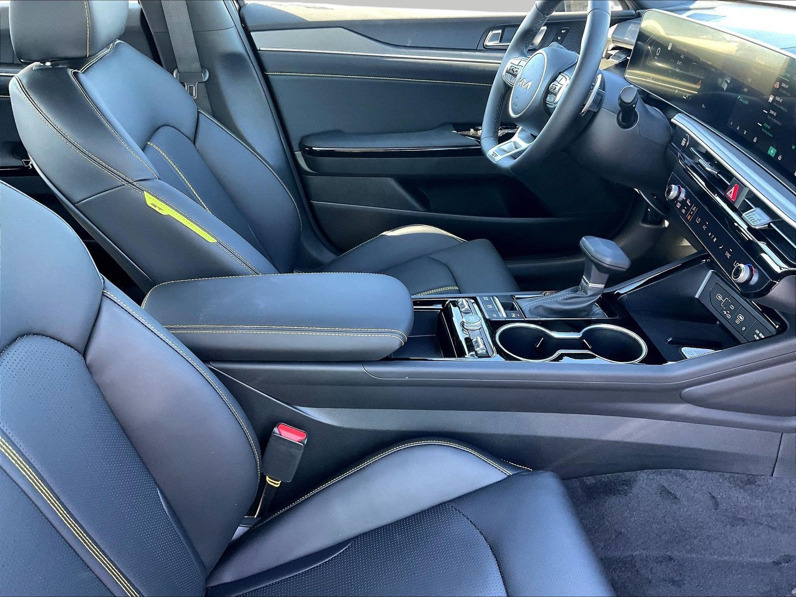 New 2027 Kia K5 GT FWD image 18